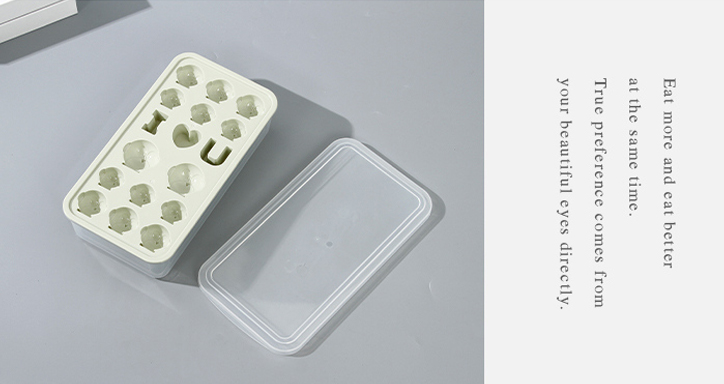 Lovely Penguin Ice Cube Tray