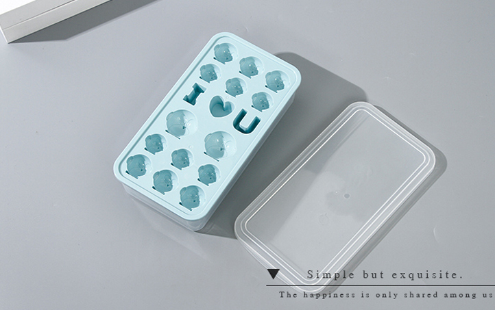 Lovely Penguin Ice Cube Tray