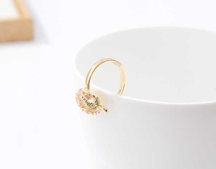Stylish Zircon Peach Shape Ring
