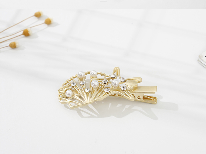 Seashell and Starfish Hair Clip