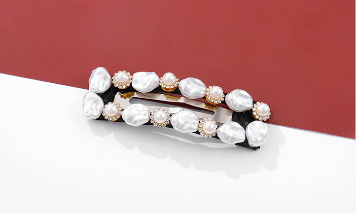 Retro Artificial Pearl Square Hair Clip