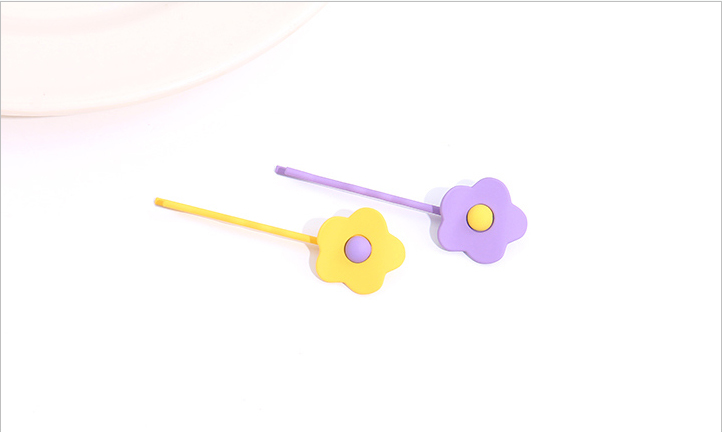 Spray-painted Flower Hair Clips