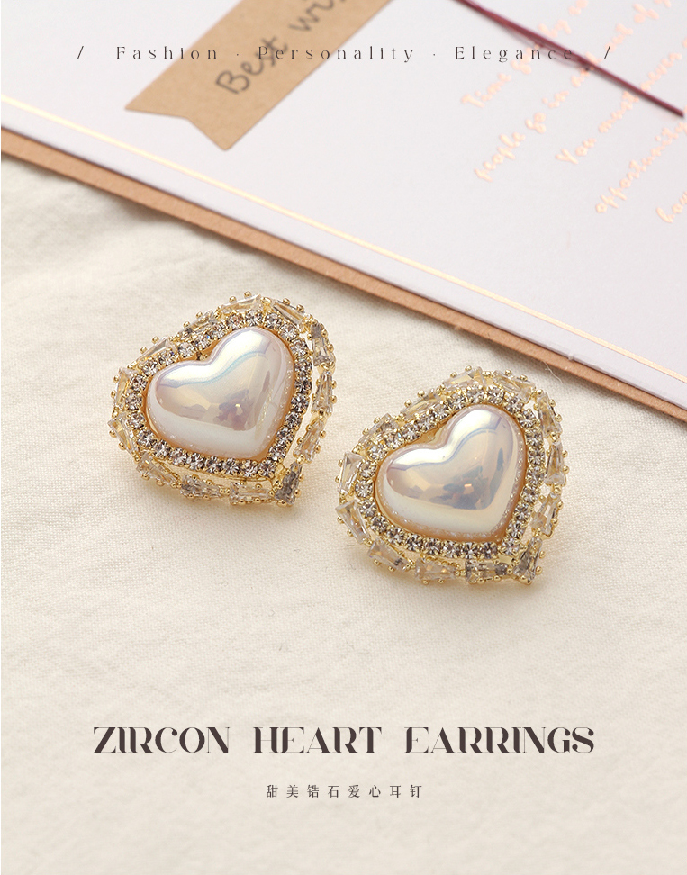 Sweet Zircon Heart Earrings