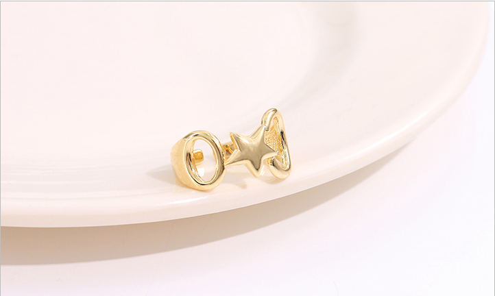 Stylish Circle Pentastar Ring