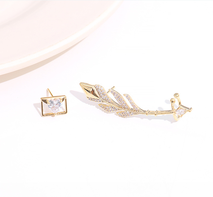 925 Silver Needle Leaves Ear Clip
