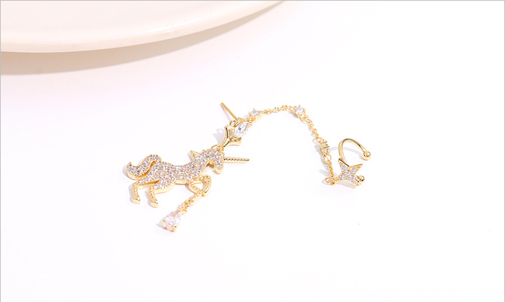 925 Silver Needle Unicorn Ear Clip