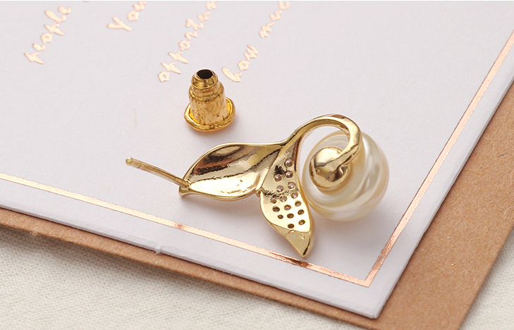 925 Silver Needle Fish Tail Earrings
