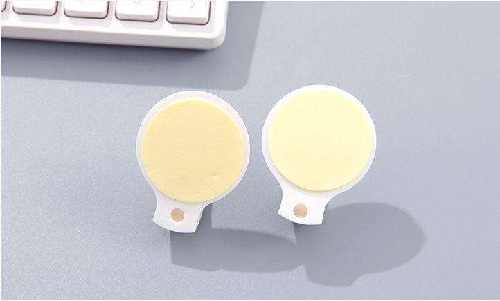 Round Creative Plastic Hook(2 Count)(White)