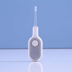 Ear-Picking Artifact With Light