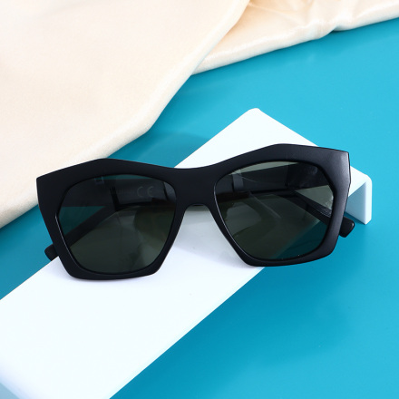 Trendy Polygon Frame Unisex Sunglasses for Adult(Black)