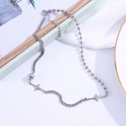 Star Spliced Chain Necklace