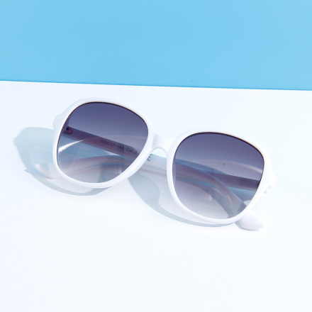 Stylish Round Frame Sunglasses for Ladies(White)