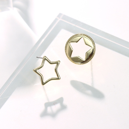 Simple Stylish Star Earrings