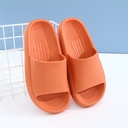 Comfortable Thick-soled Ladies Bathroom Slipper 