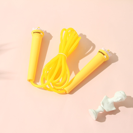 Cute pig sports jump rope