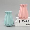 مزهرية ورد مخدد (أخضر / وردي)