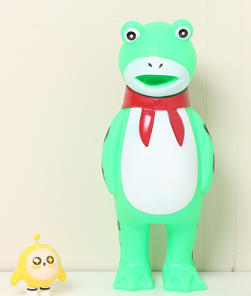 Screaming frog vinyl toy