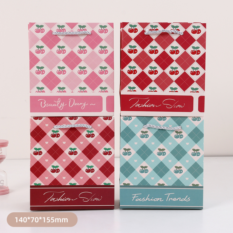 Vintage Cherry Gift Bag (S)