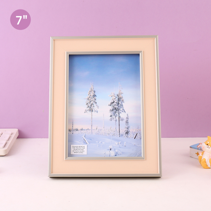 7 "Classic Photo Frame (Pink)