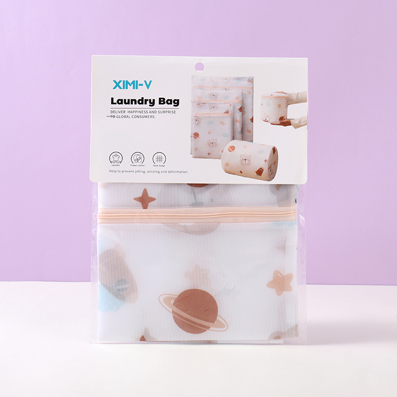 Starry Sky and Bear Series Laundry Bag (M) (White)