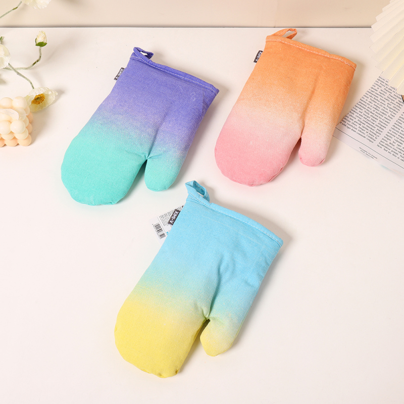 Gradient Color Heat Insulation Glove