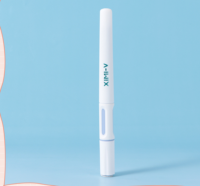 قلم تمييز أزرق