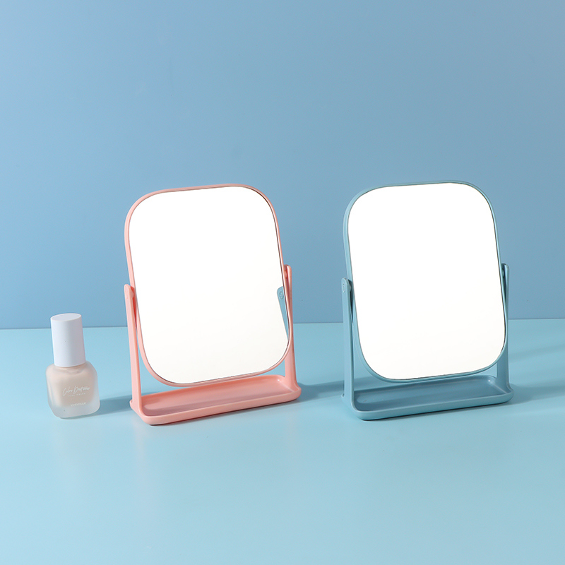 Simple desk mirror