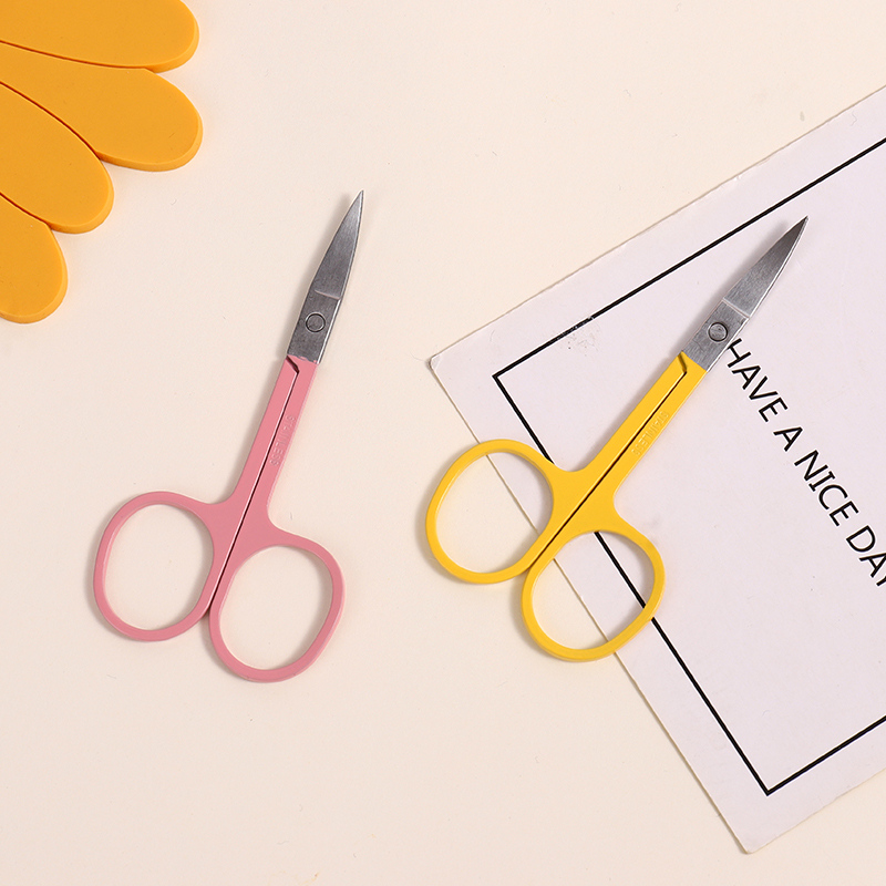 مقص الحواجب ذو اللون الصلب من سلسلة دريم بوني