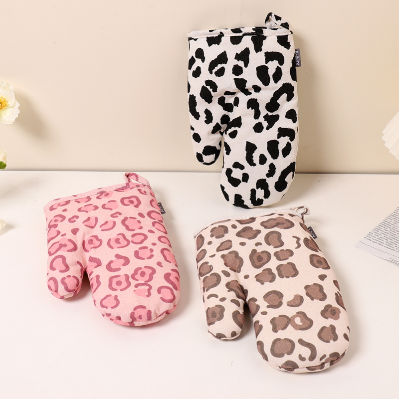 Pink Leopard Heat Insulation Glove