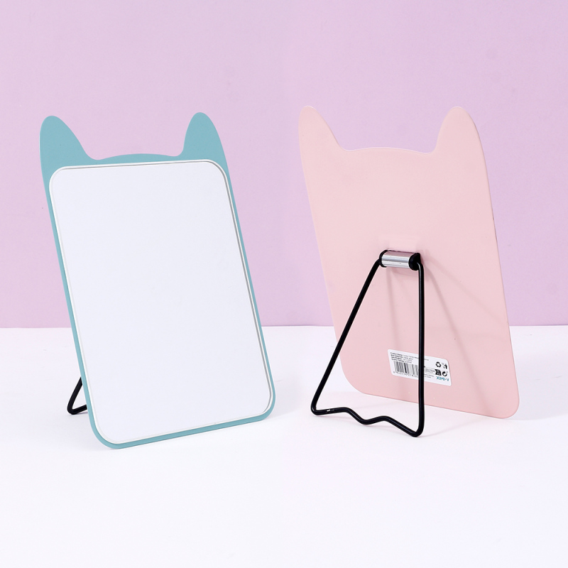 Lovely Trendy Metal Table Mirror