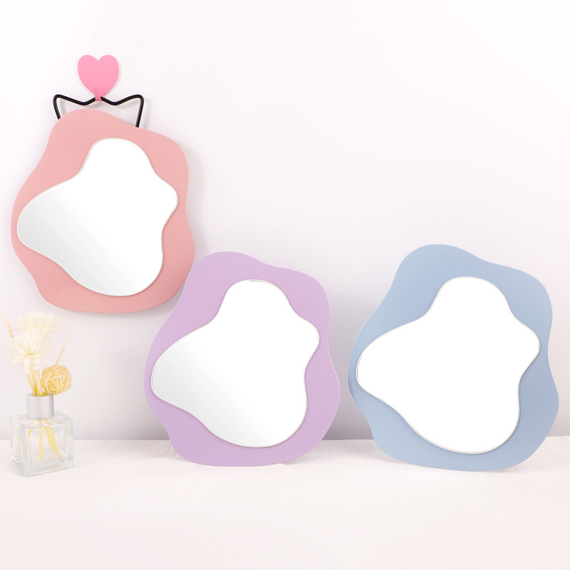 Special-Shaped Metal Table Mirror
