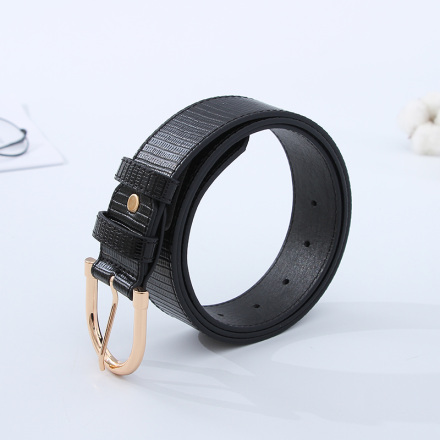 Fashionable U Buckle Black Belt for Ladies