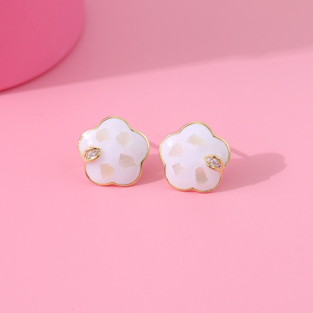 Golden Flower Simple Earrings