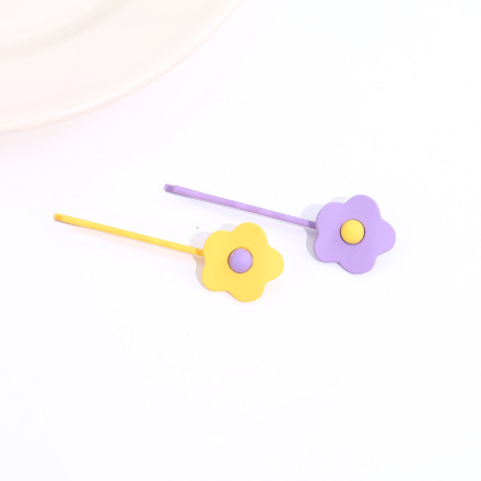 Spray-painted Flower Hair Clips