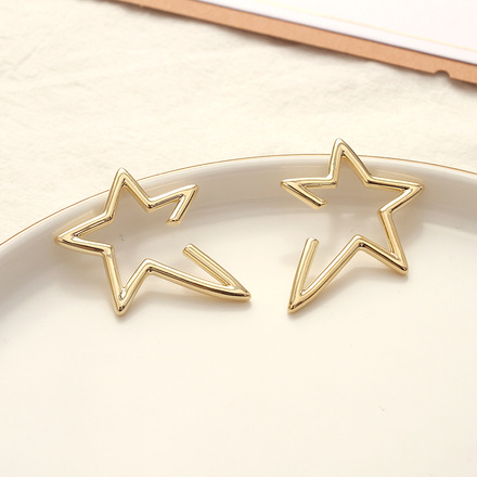 Simple Metal Star Earrings