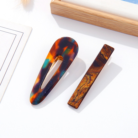 Stylish Contrast Color Pierced Hair Clip and Brown Straight Bar Hair Pin