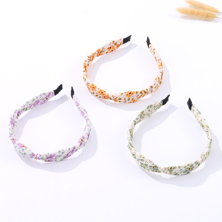 Elegant Floral Waving Headband