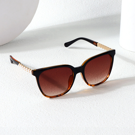 Classic Series Pearl Embellished Women's Sunglasses (Tortie Frame Tawny Lens)