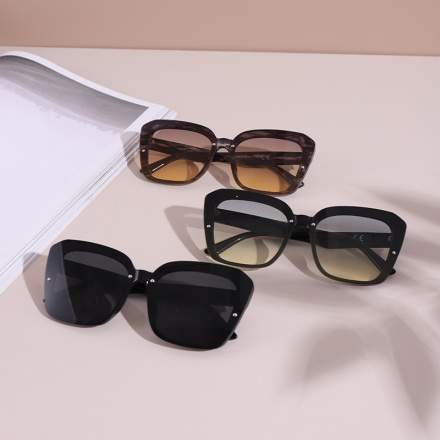 Rimless fashion sunglasses