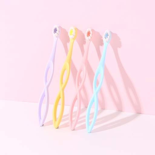 Multicoloured ten-bristle toothbrush (2 sets)