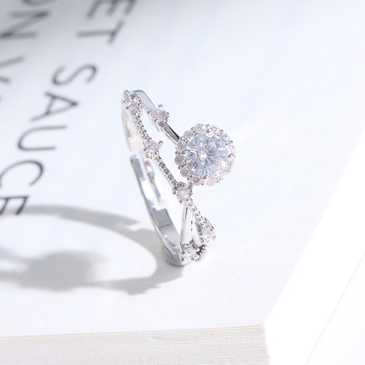 Twisting Star Point Open Artificial Diamond Ring