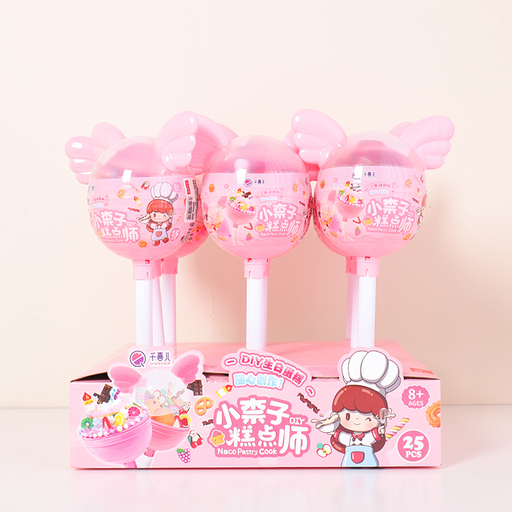 Little Naizi DIY pastry chef